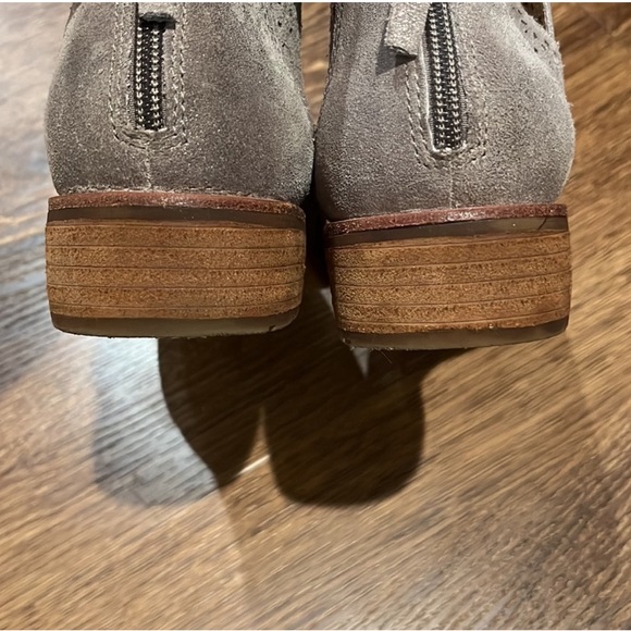 Soffit booties - Picture 5 of 5